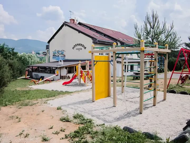 Škola v prírode Nitrianske Rudno